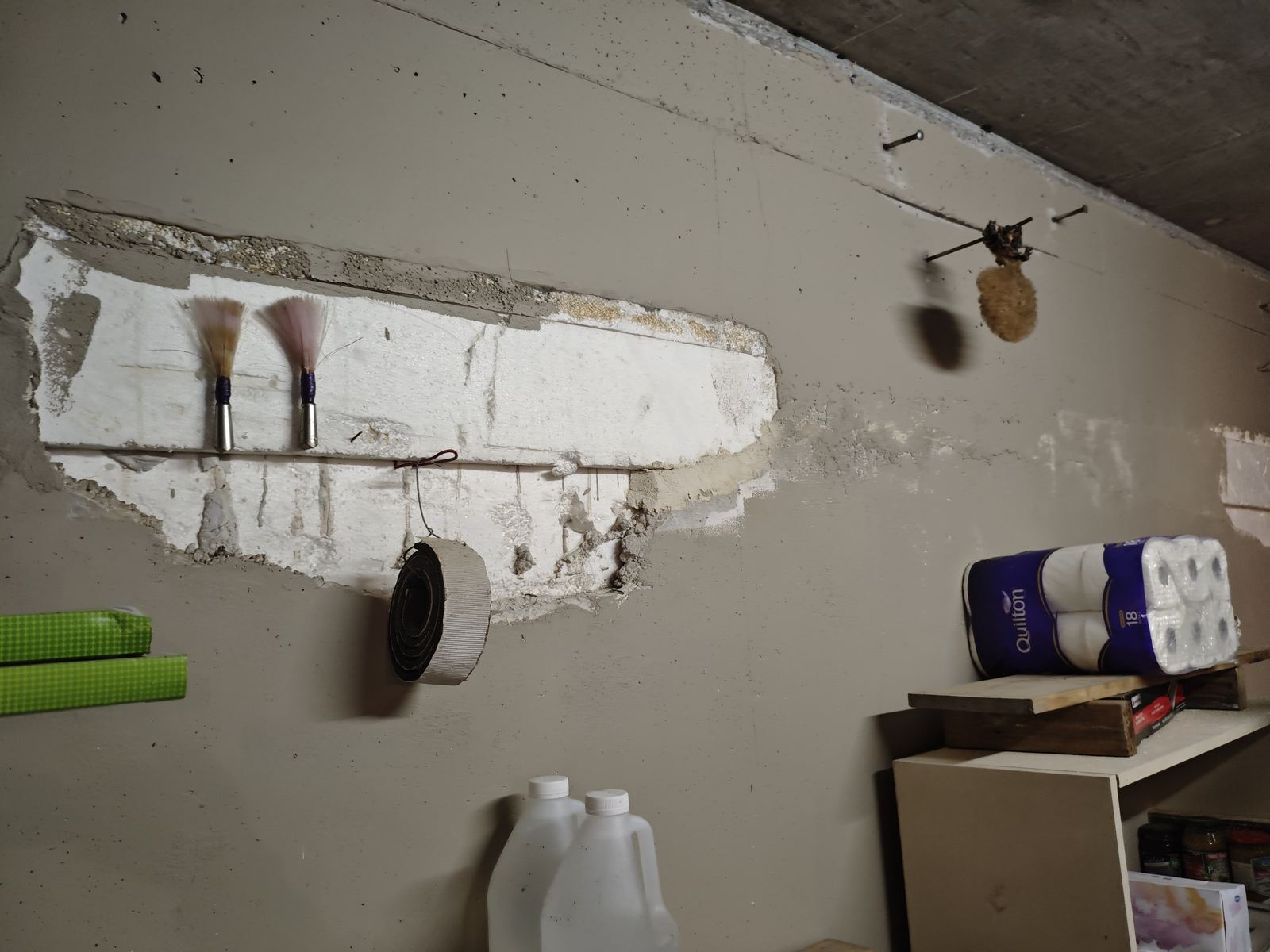 Wall cavity defect photographed during a dilapidation survey